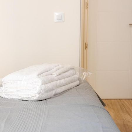 Latina XIII Apartment มาดริด ภายนอก รูปภาพ